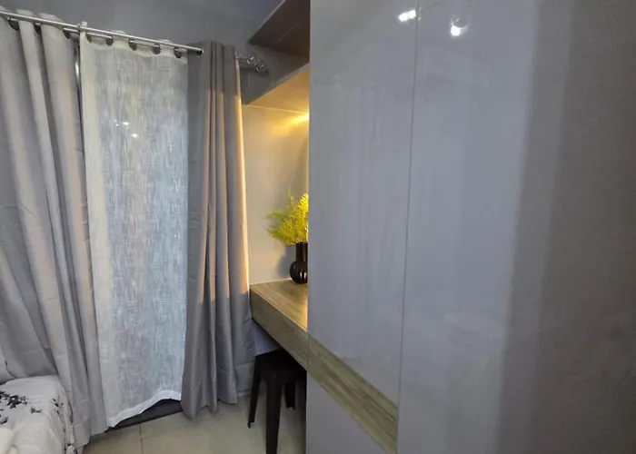 Cozy Corner At Shore 2 Apartment Manila